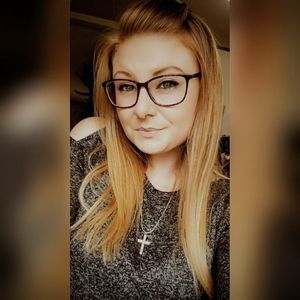 Meet your Posher, Roxy